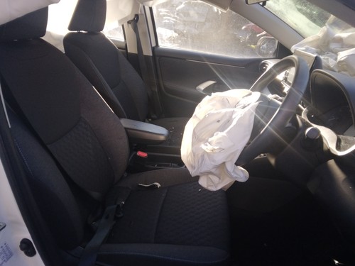 Sedile rhd toyota yaris 2024 - sedile,